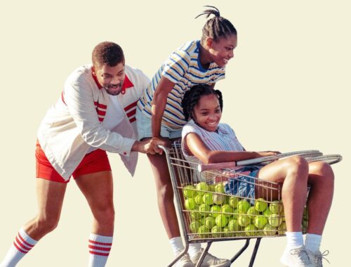 3 pessoas e um carrinho de compras com bolinhas de tênis. Filme King Richard / Reprodução wallpaper.mob