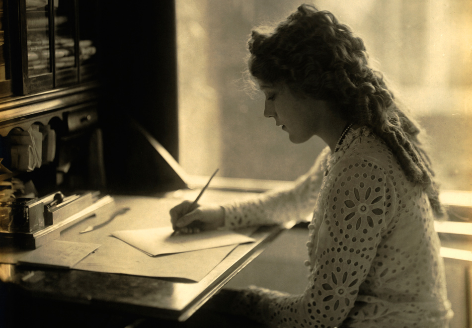 Mulher escrevendo - Mulheres na literatura / Reprodução
