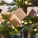 Árvore de natal com livros pendurados - Top 10 livros natalinos / Reprodução birdgei