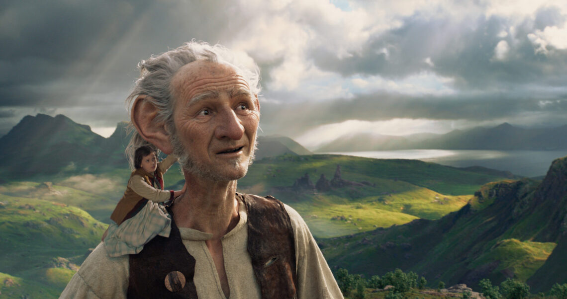 Cena do filme O Bom Gigante Amigo (The BFG), dirigido por Steven Spielberg/ Reprodução kino-teatr