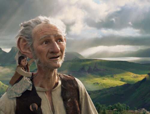 Cena do filme O Bom Gigante Amigo (The BFG), dirigido por Steven Spielberg/ Reprodução kino-teatr